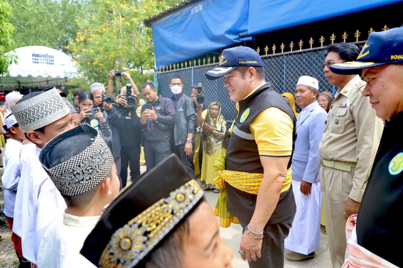 กระทรวงเกษตรฯมุ่งส่งเสริมสินค้าฮาลาลผลักดันสินค้าแปรรูปวิสาหกิจชุมชนจ.เพชรบุรีตั้งเป้าในการเพิ่มช่องทางการจำหน่ายทั้งในและต่างประเทศให้เพิ่มมากขึ้น