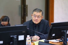 ปลัดเกษตรฯร่วมการประชุมหารือแนวทางการจัดทำโครงการปลูกต้นยูคาลิปตัสบนคันนาพัฒนาชีวิต