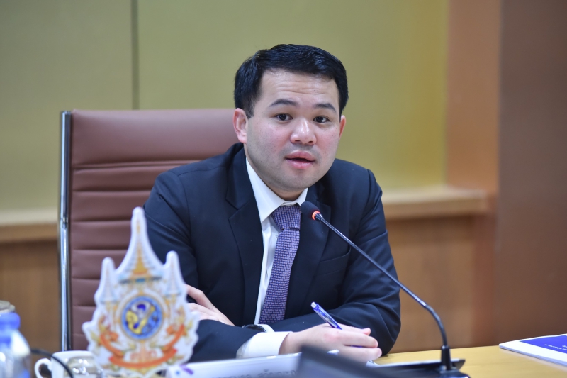 ธนดลประชุมคณะกรรมการเร่งรัดติดตามตรวจสอบข้อเท็จจริงของสหกรณ์ออมทรัพย์ครูขอนแก่น