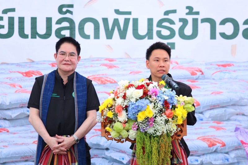 “อรรถกร-อัครา”ลงพื้นที่“สกลนคร-ร้อยเอ็ด”