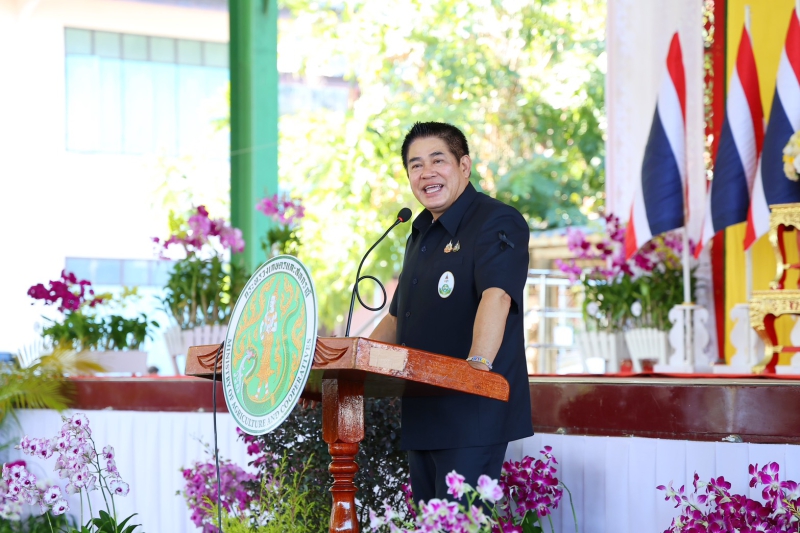 “ร้อยเอกธรรมนัส”เปิดคลินิกเกษตรเคลื่อนที่ฯ