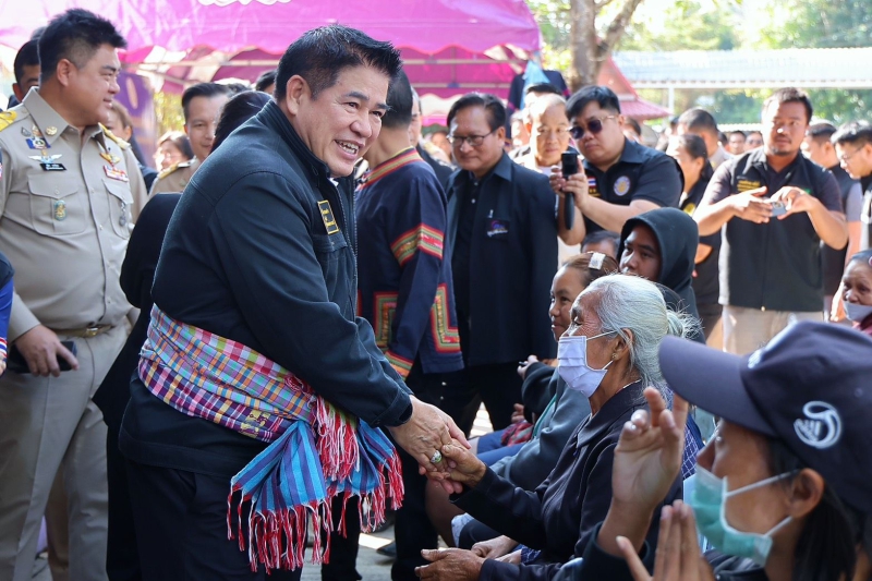 “ร้อยเอกธรรมนัส”ลงพื้นที่ตรวจราชการและพบปะพี่น้องเกษตรกร