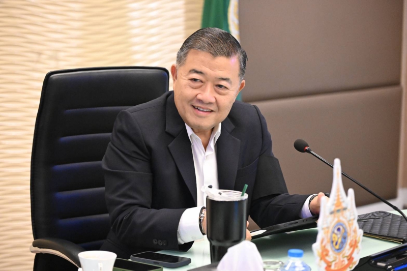 ปลัดเกษตรฯเร่งแก้ปัญหาน้ำนมดิบล้นตลาด