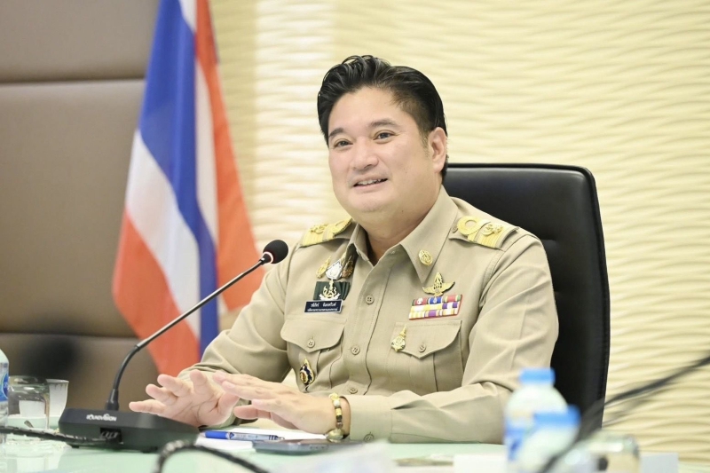 ดับไฟปมฮุบกะเพรา! "สุริยะ" ขีดเส้น 7 วันสแกนลิขสิทธิ์ทุนใหญ่ ปลัดเกษตรฯ ลั่นต้องตรวจสอบละเอึยด "ทุนใหญ่จดสิทธิคุ้มครอง ต้องไม่รังแกวิถีคนไทย ยันปลูก-ขายอิสระ 100%