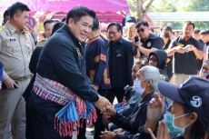 “ร้อยเอกธรรมนัส”ลงพื้นที่ตรวจราชการและพบปะพี่น้องเกษตรกร