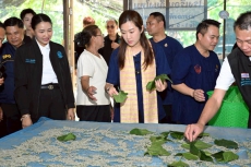 รมช.ปิยะรัฐชย์ลุยเชียงแสน!จับมืออว.ปั้นปุ๋ยทางเลือกสู้เคมีแพง